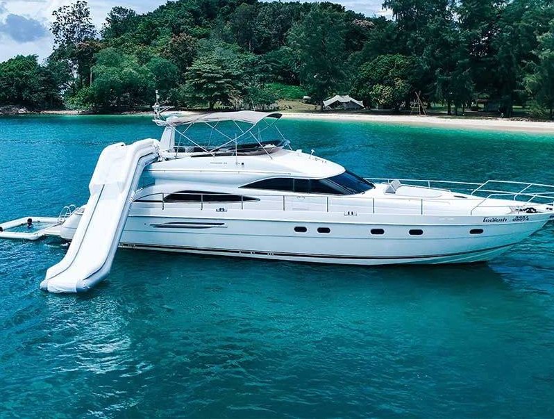 Motor yacht Breeze 65 ft