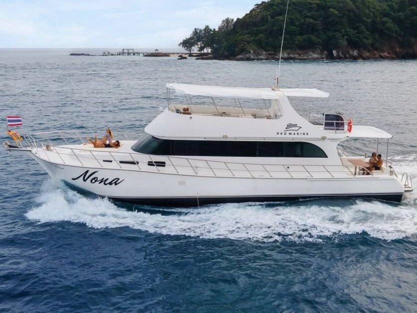 Motor yacht Nina 70 ft