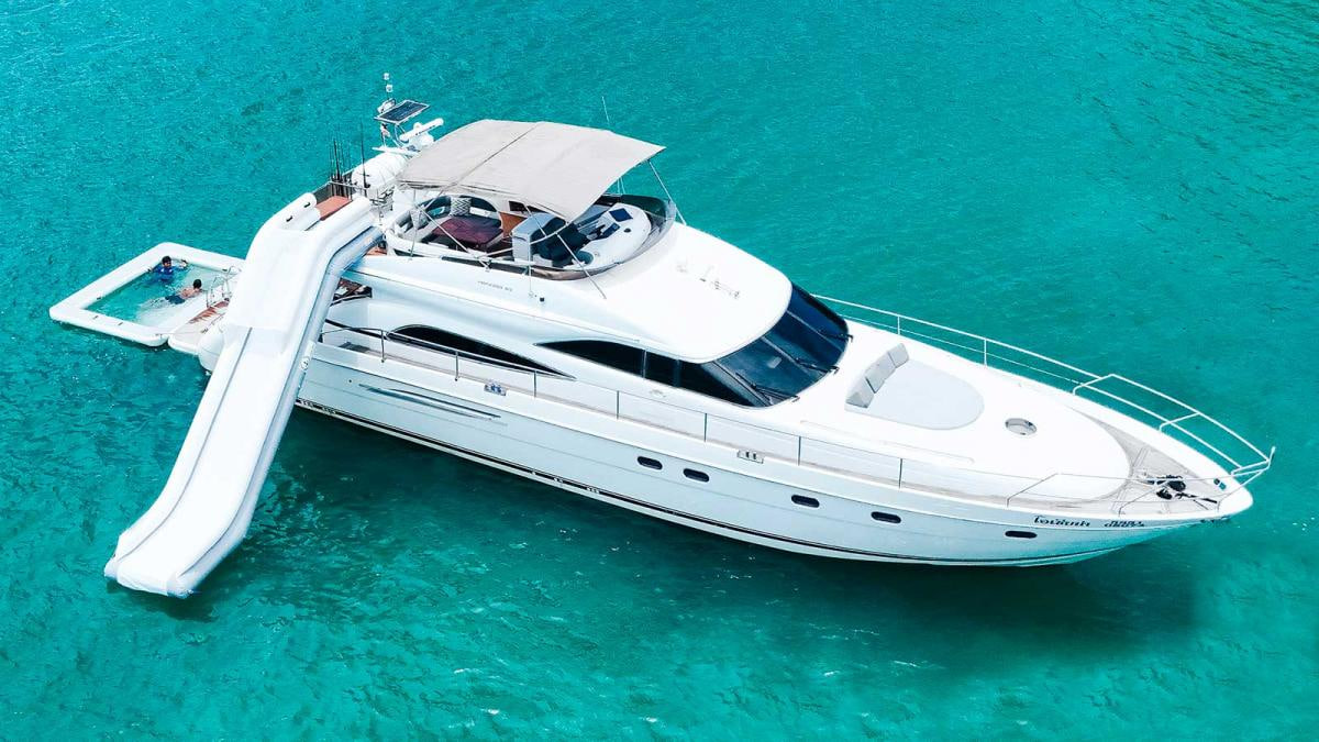 Motor yacht Breeze 65 ft — photo 1
