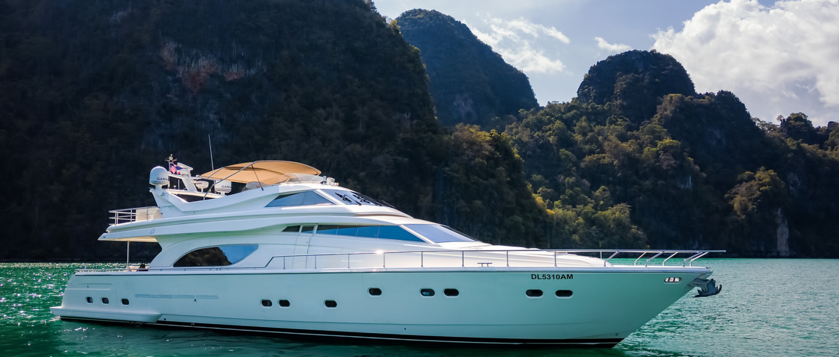 Motor yacht Sofia 80 ft — photo 1