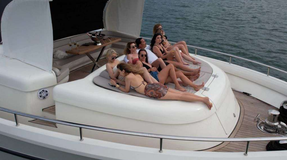Motor yacht Pearl 115 ft — photo 1