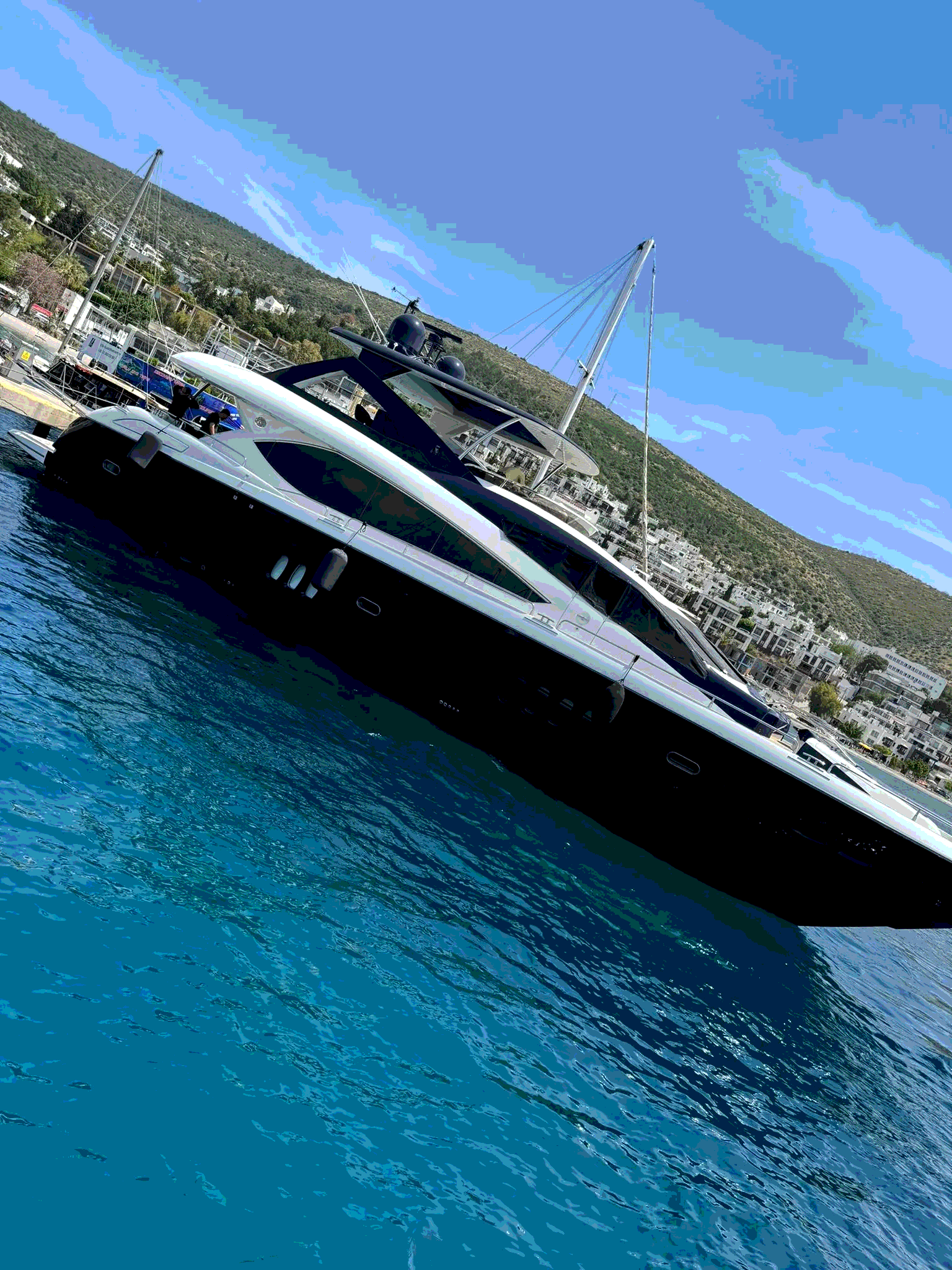 Motor yacht Special 105 ft — photo 1