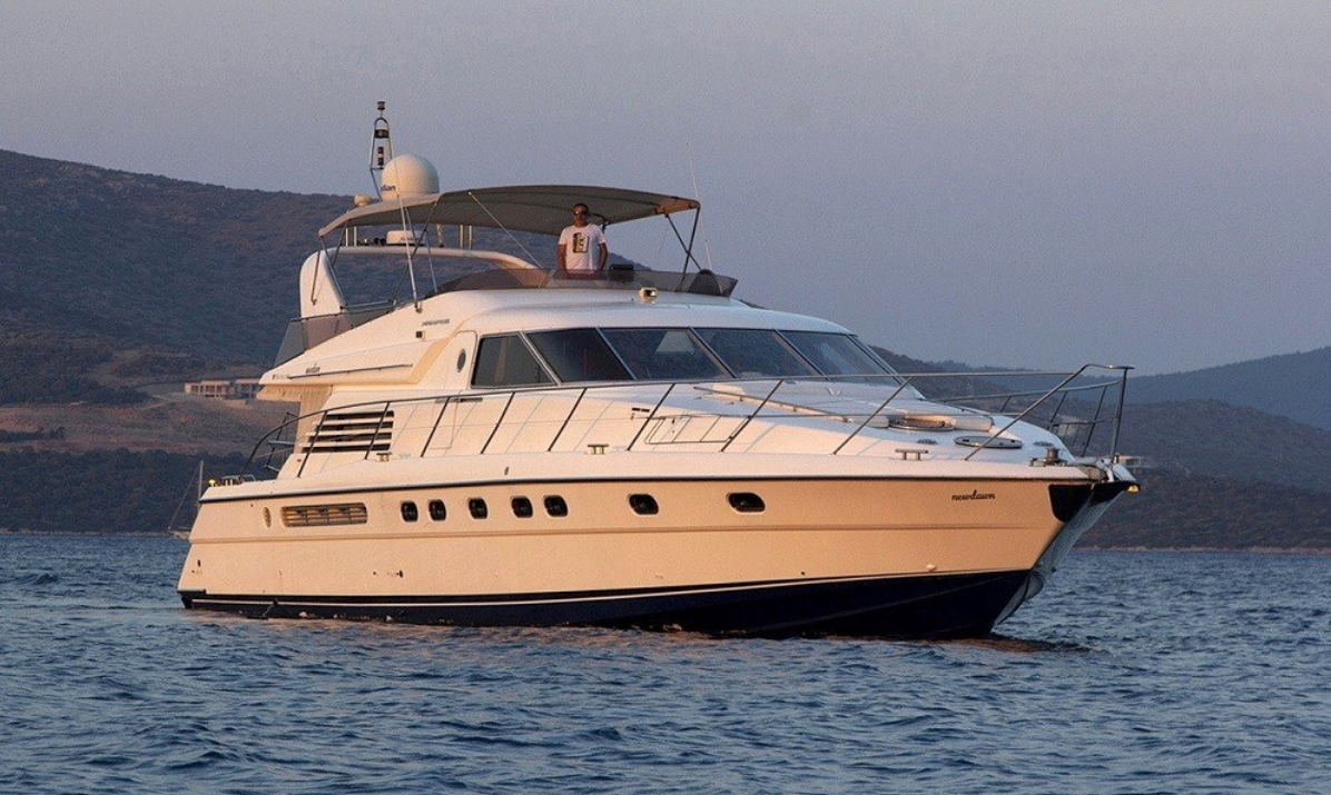 Motor yacht Holiship 65 ft — photo 1
