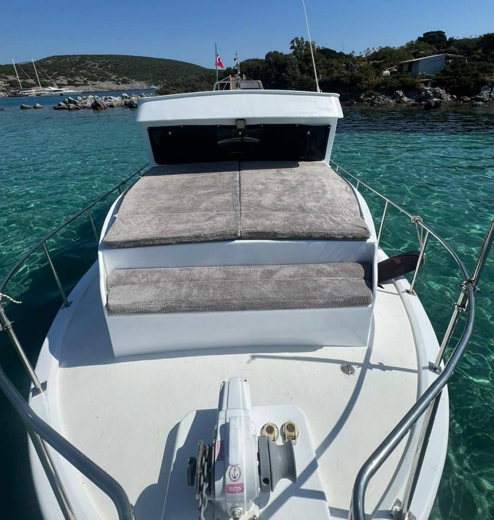 Motor yacht Trawler 34 ft — photo 1